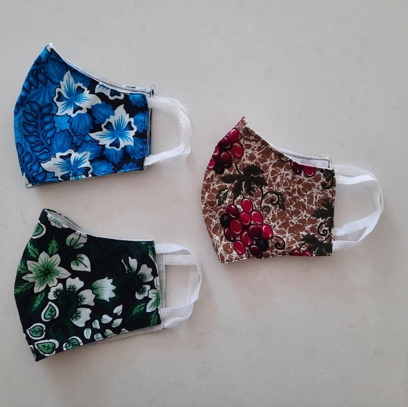 Mask 😷 - Picture 1 of 1